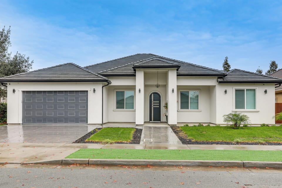 Lodi Vacation Rental | 4BR | 3.5BA | 3,600 Sq Ft | Step-Free Access