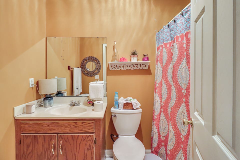 Full Bathroom