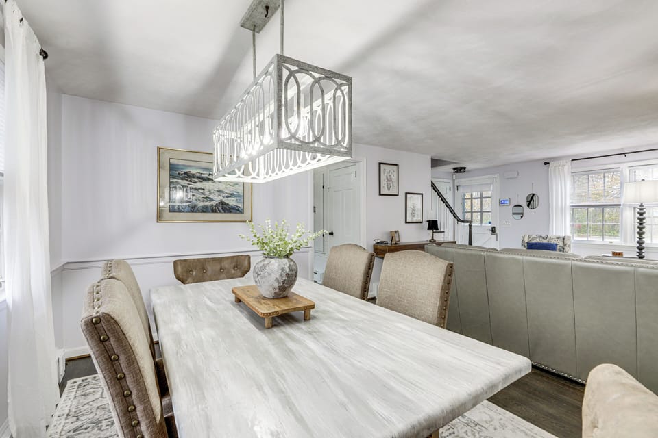 Dining Area | Main Level