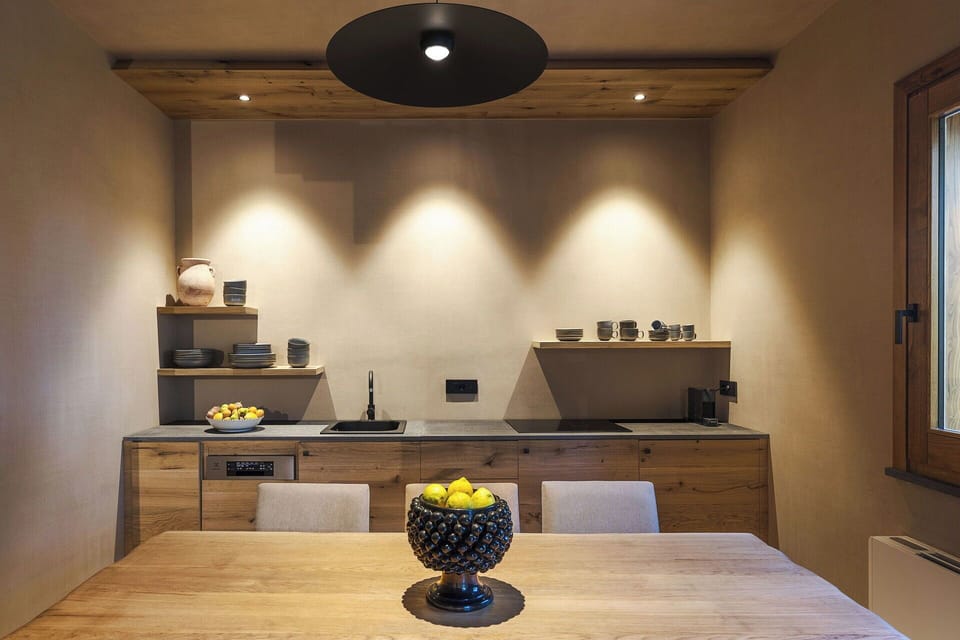 Dining Room, Kitchen