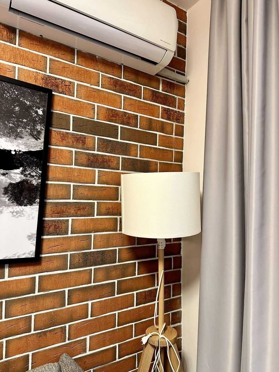 Deluxe Apartment, Balcony, City View | Living area