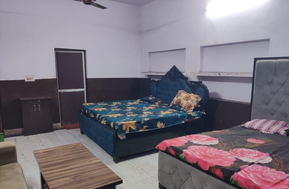 Family Room | Rollaway beds, free WiFi, bed sheets