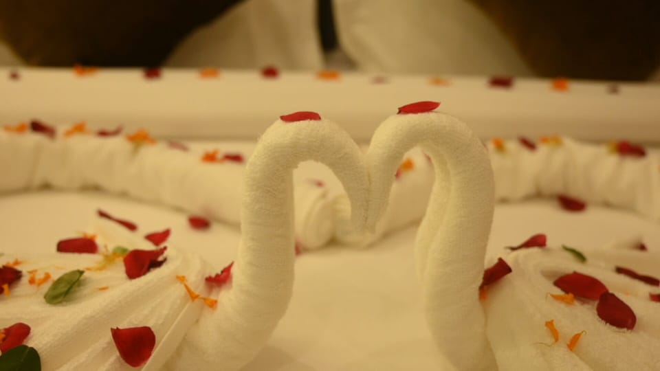 Luxury Suite | In-room safe, desk, laptop workspace, soundproofing