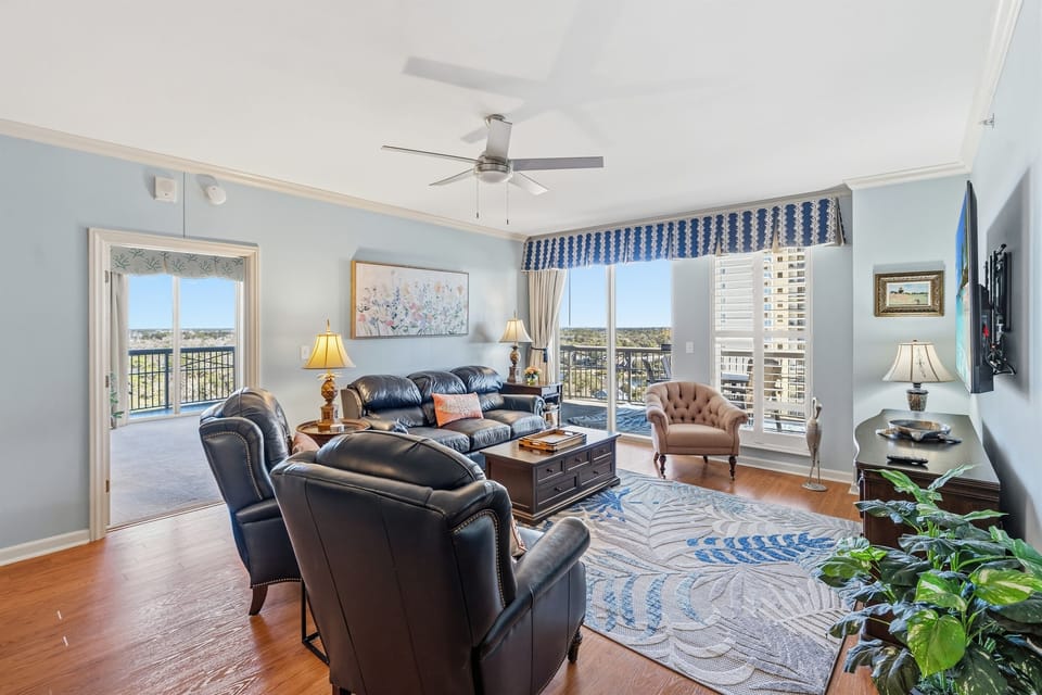 Living Room - great views