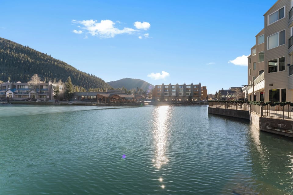 Right next to Keystone Lake in Lakeside Village!