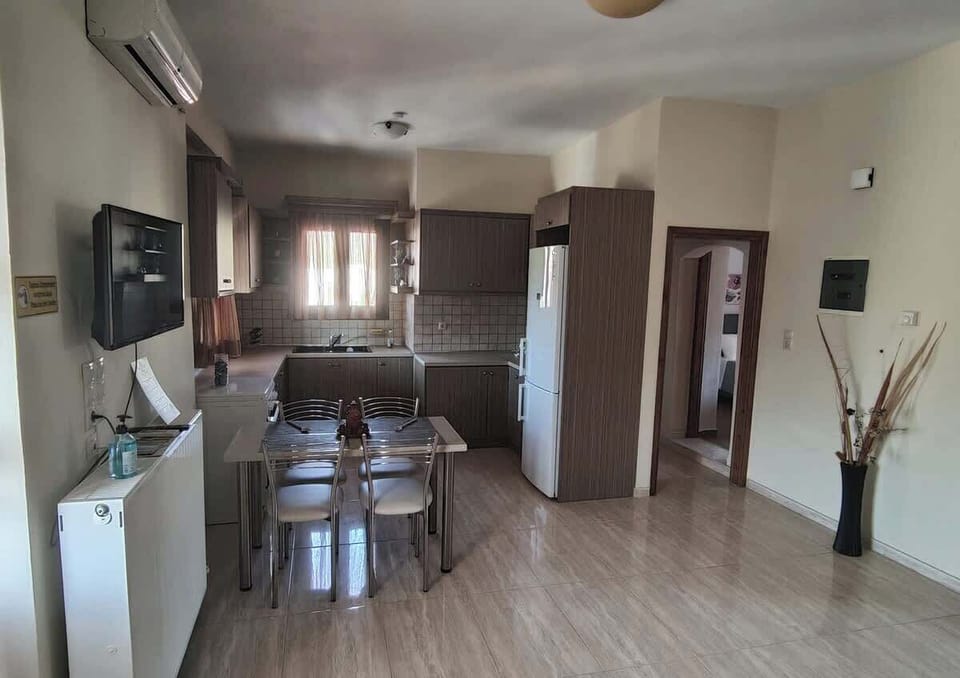House, Smoking | 5 bedrooms, Internet