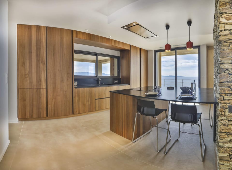 House | 4 bedrooms, high-speed internet