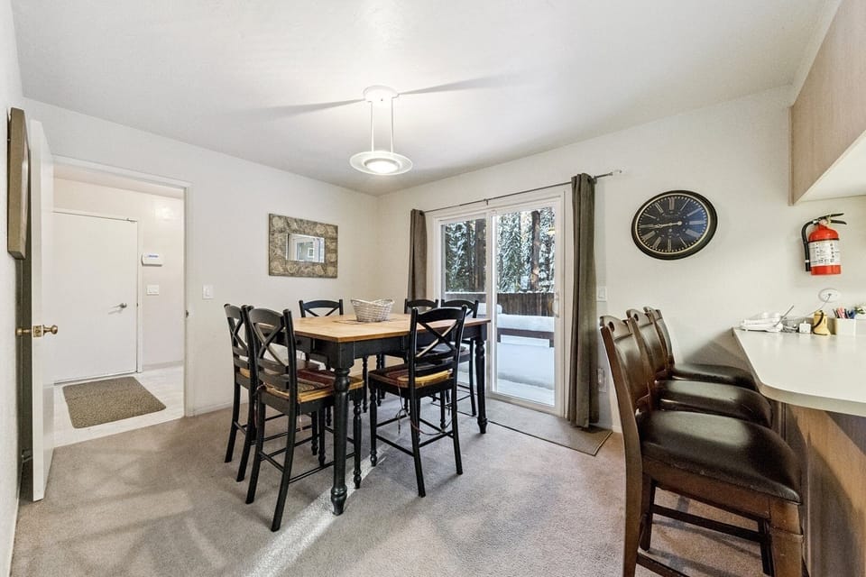 House, 3 Bedrooms | Dining