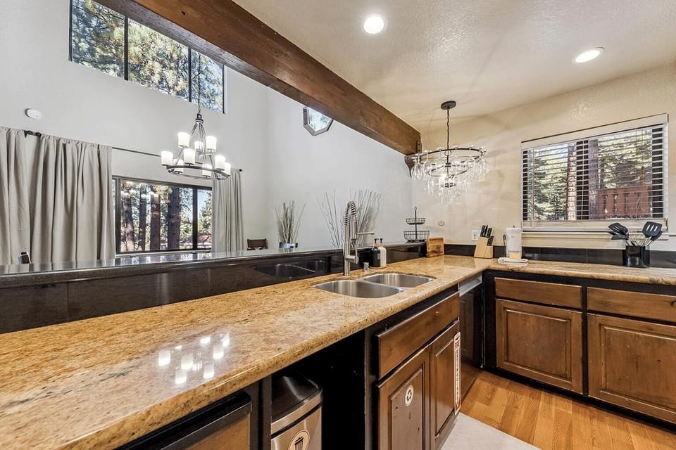 House, 4 Bedrooms | Interior