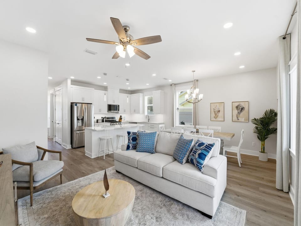 Horizon Dreams A - Living Area - Open Floor Plan - First Floor
