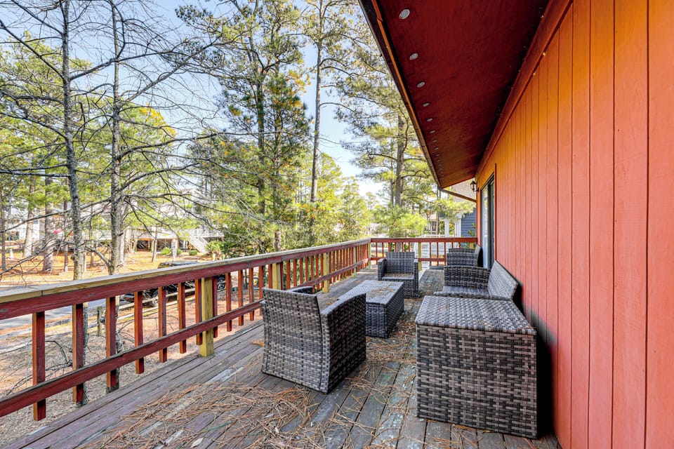 Furnished Deck