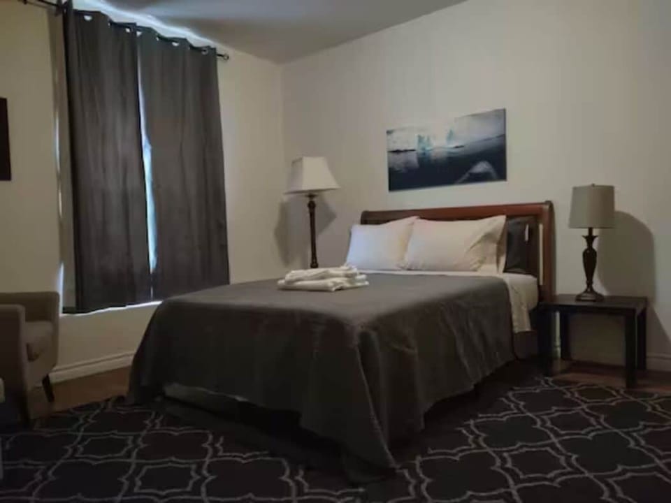 Basic Double Room | Free WiFi