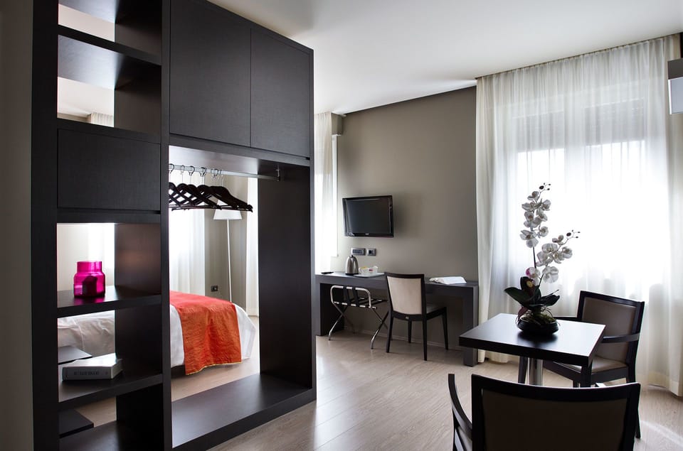 Premium bedding, memory foam beds, in-room safe, desk