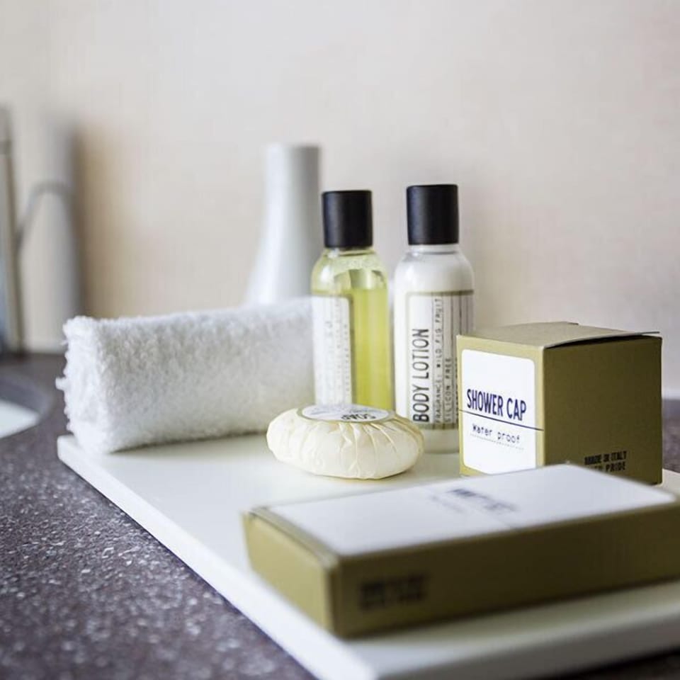 Double Room | Bathroom amenities | Shower, free toiletries, hair dryer, bidet