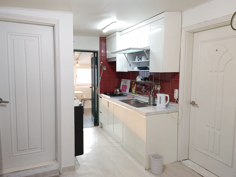 Kitchen / dining table / refridgerator