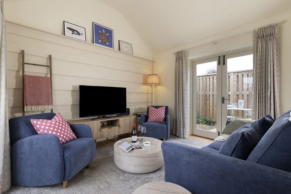 The Stables at Sturt Farm Sitting Room - StayCotswold