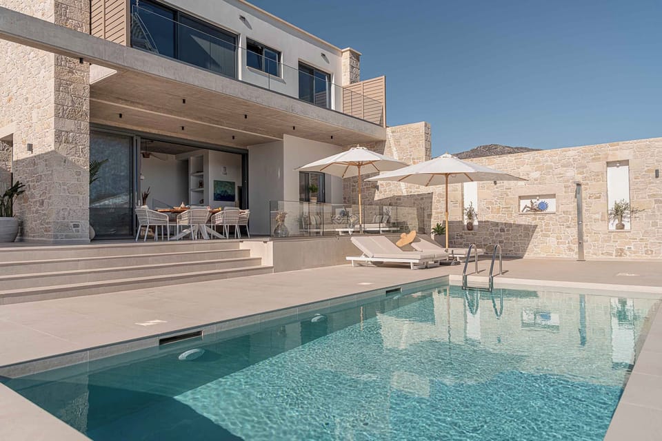 Private pool
