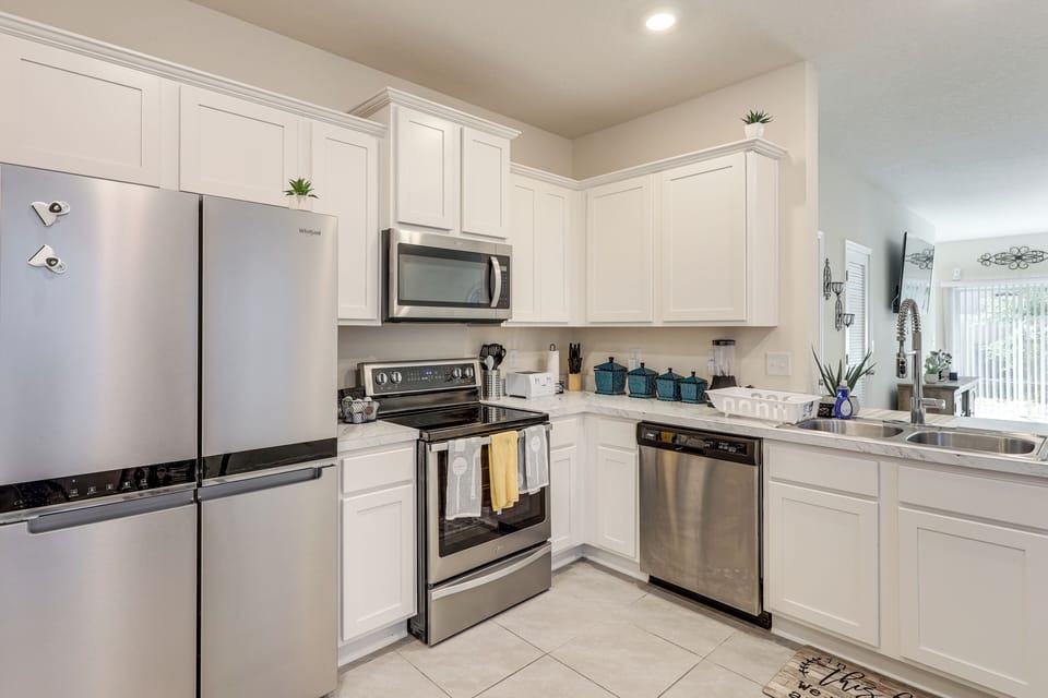 Kitchen | 1st Floor | Dishware/Flatware | Cooking Basics