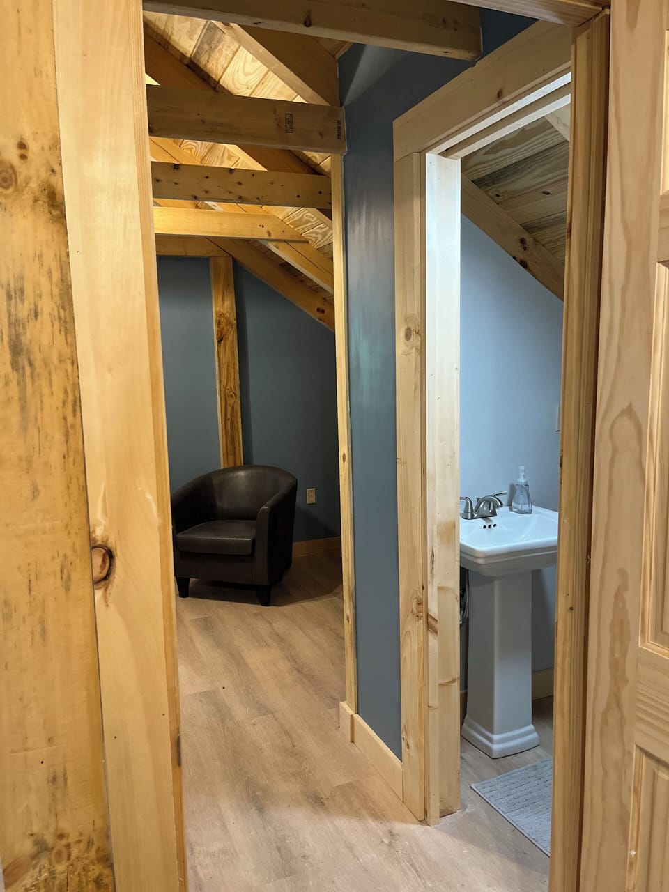 Cabin #3 Upstairs hallway.