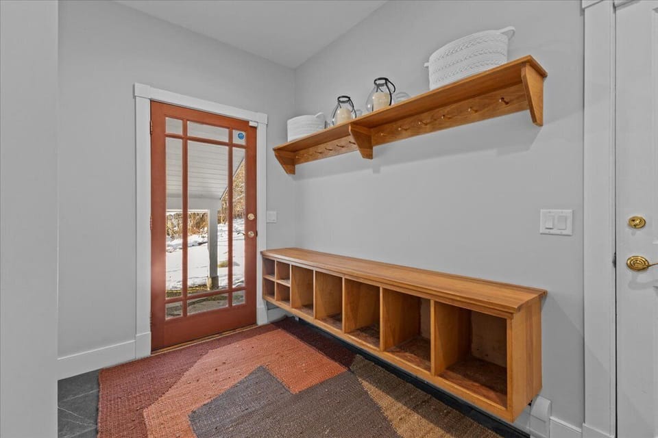 Perfect Stowe Location: 10 Mins to Skiing, Hot Tub (6777)