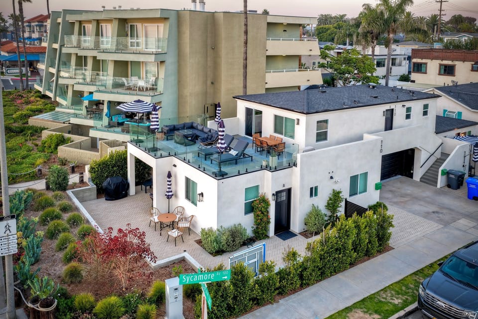 Stylish modern home steps from beautiful California coastline