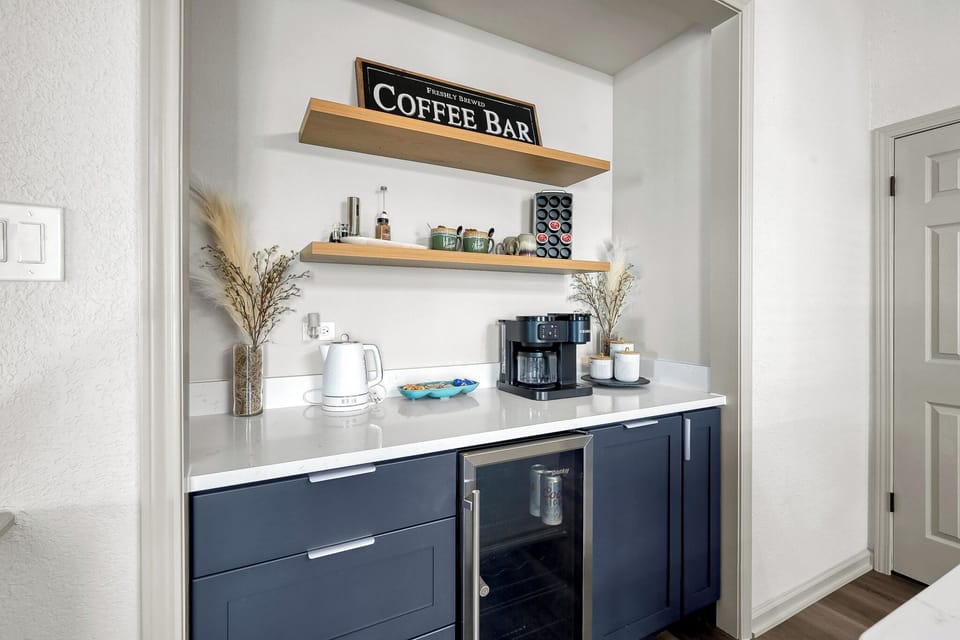 Amazing Coffee Bar & Beverage Station