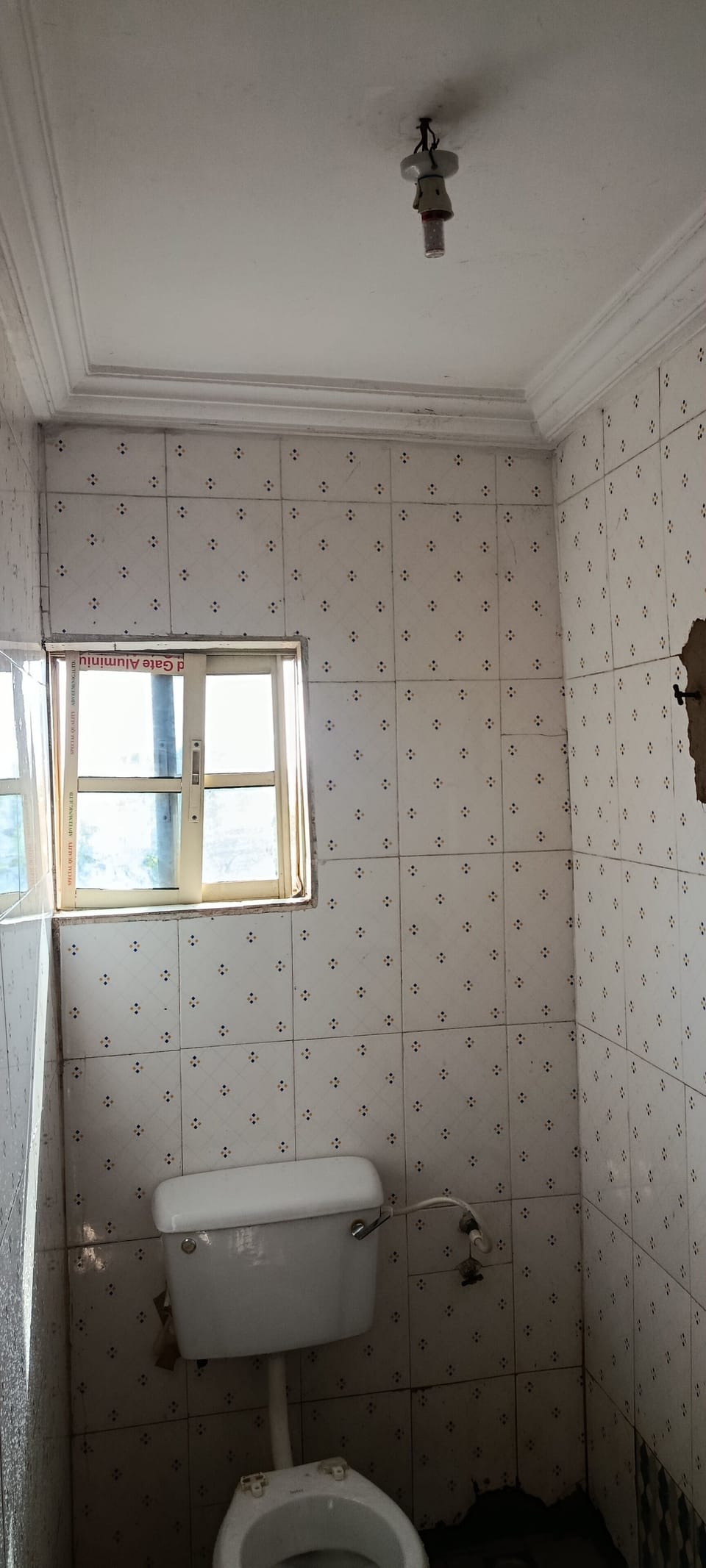 Comfort Single Room | Bathroom | Towels, soap, toilet paper