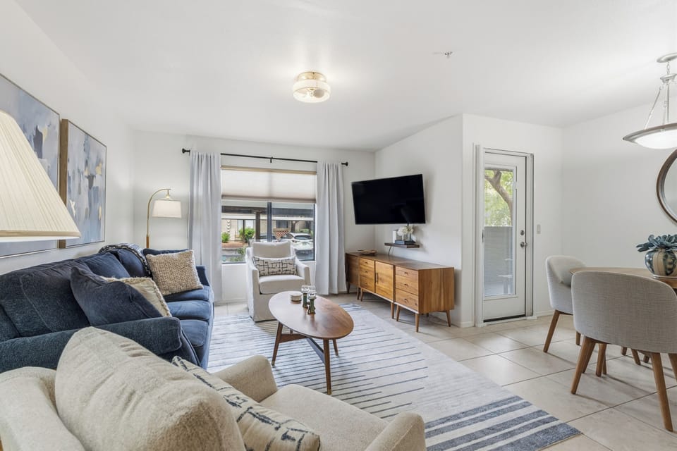 Living & Dining Room