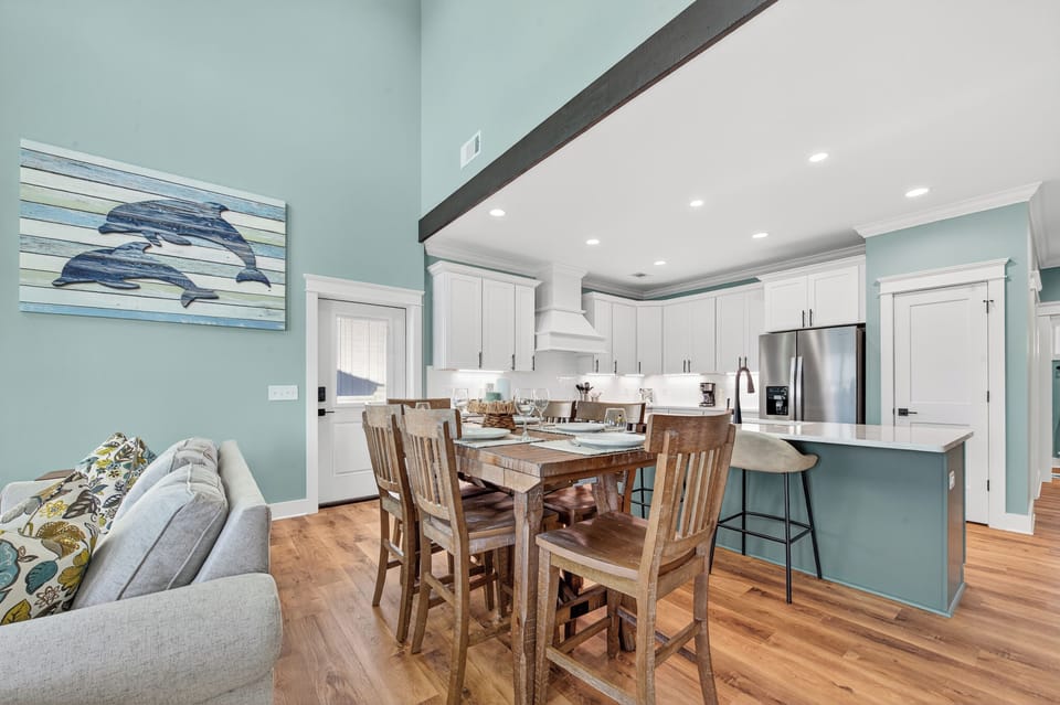 Dining Table Seats 6. 
Breakfast Bar Seats 2.