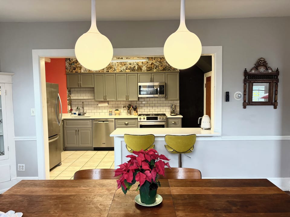 Large Galley Kitchen with Breakfast peninsula