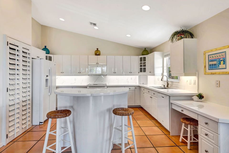 3BR Gulf-Front Luxury with Panoramic Views (5953)