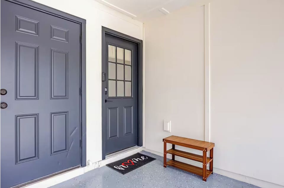Fully Renovated Duplex, Private Fenced in Backyard, Private Entrance.