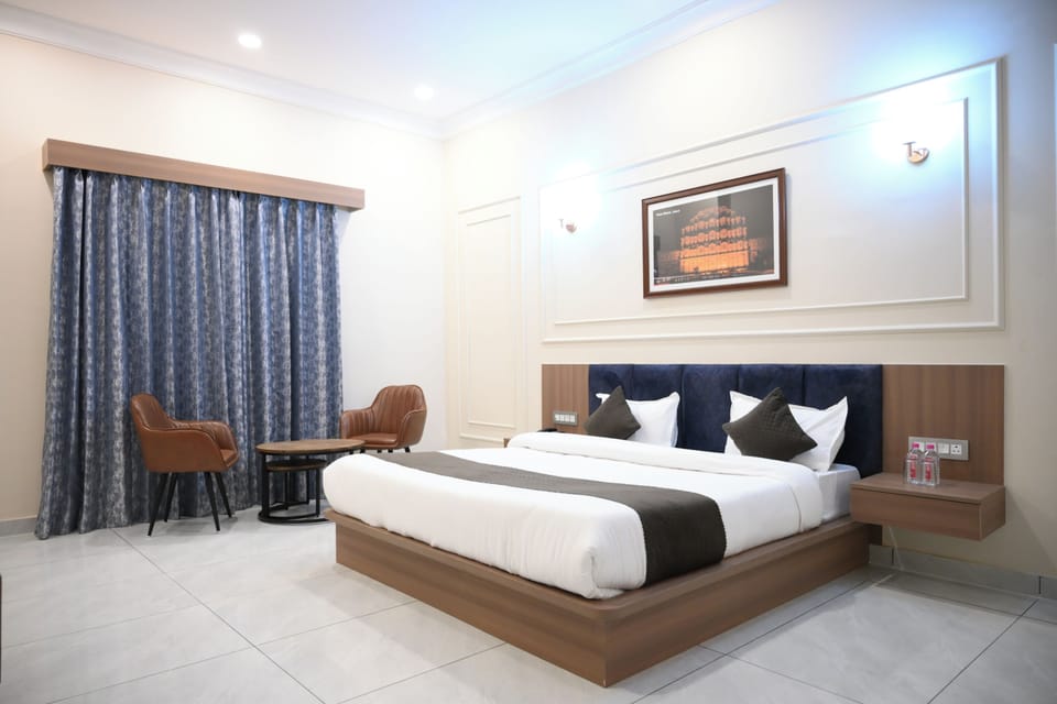 Superior Room, Garden View | Desk, laptop workspace, soundproofing, free WiFi