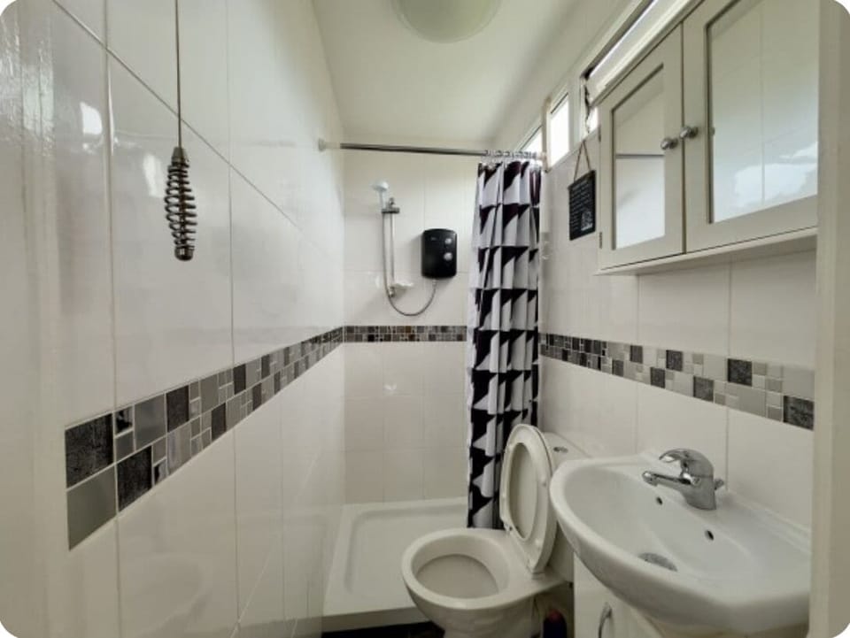Chalet, 1 Bedroom, Smoking, Patio | Bathroom