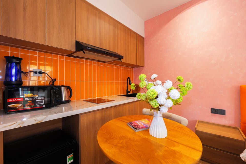 Deluxe Studio | Desk, free WiFi