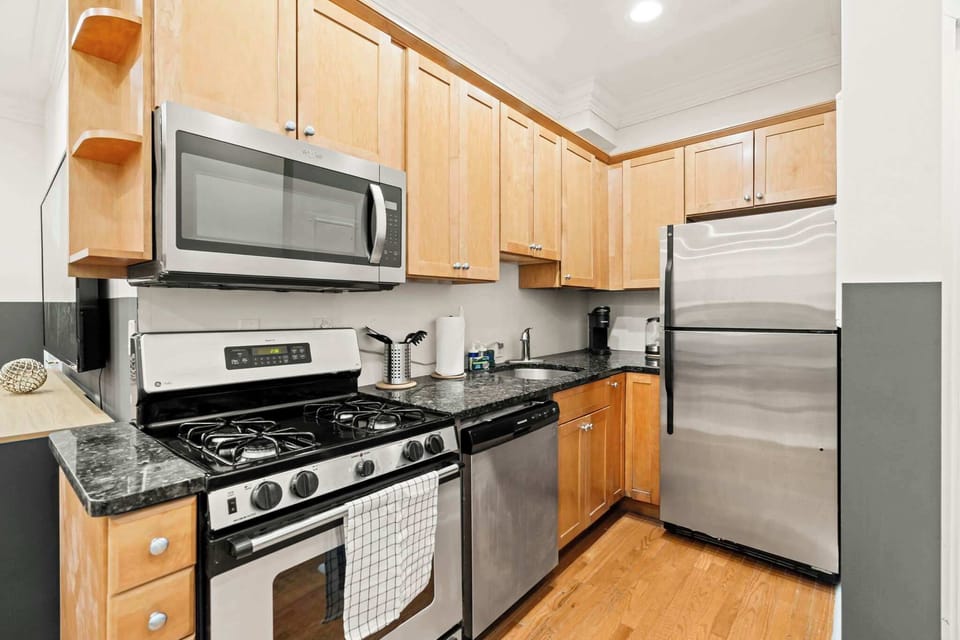 Full Kitchen