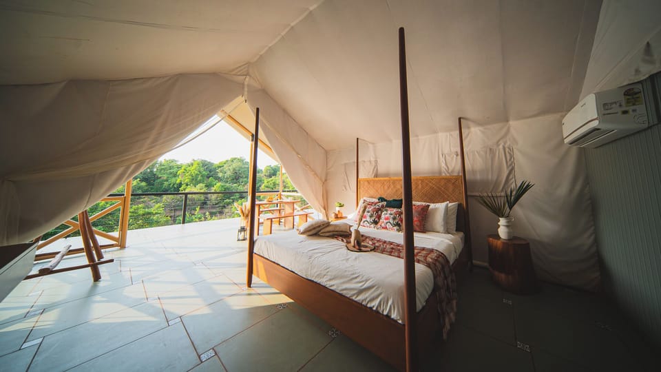 Forest Tent | Free WiFi