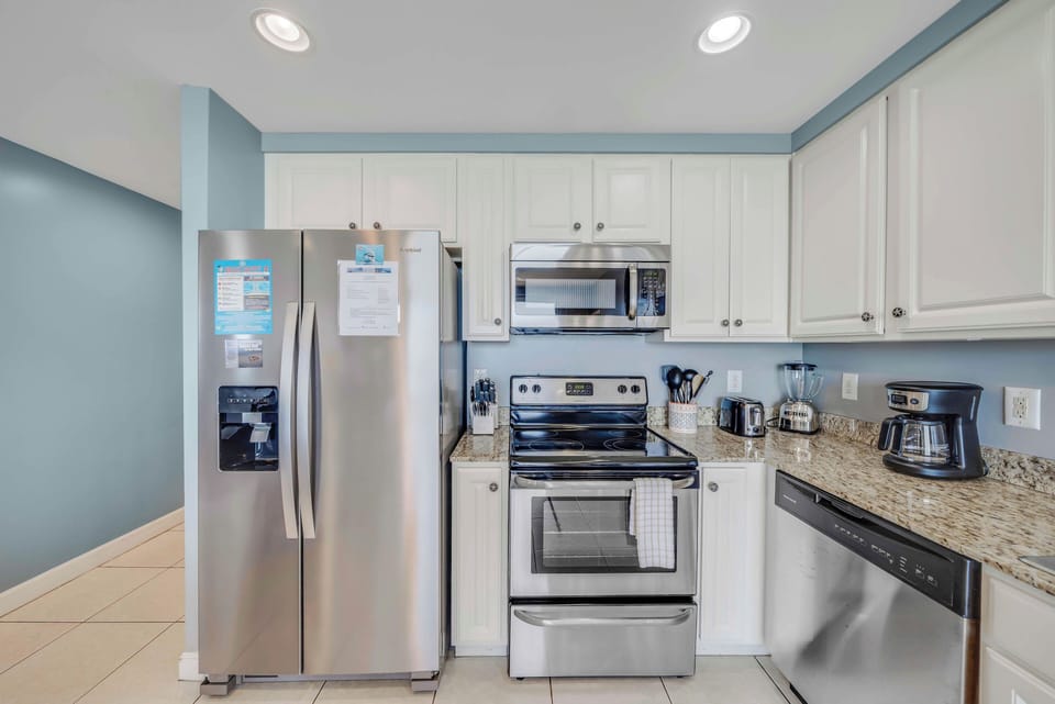 Brand NEW refrigerator November 2025!