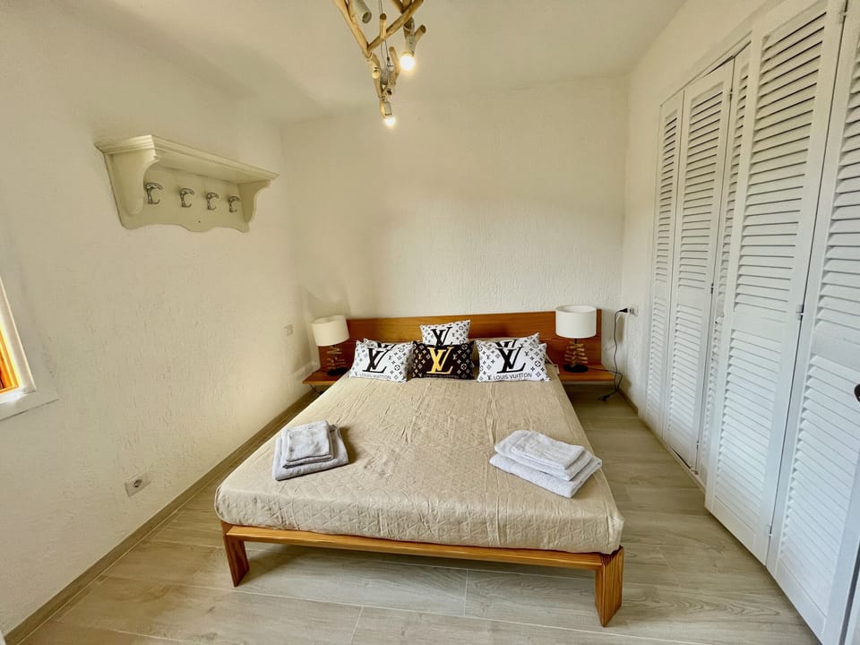 House | 1 bedroom