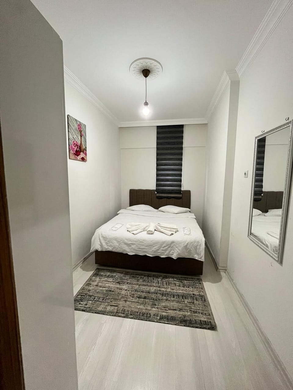 Economy Studio, Balcony, City View | Laptop workspace, iron/ironing board, free WiFi