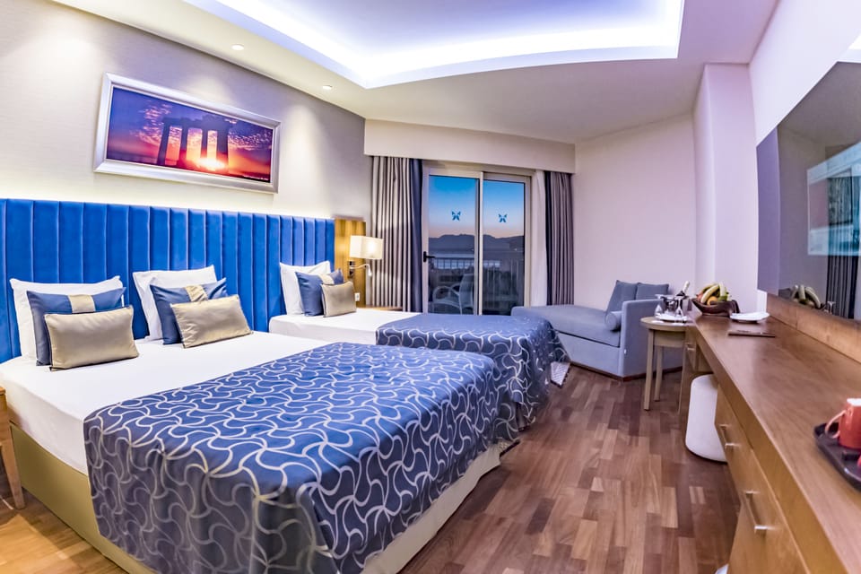 Large Room | Free minibar, in-room safe, rollaway beds, free WiFi