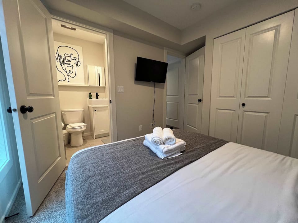 Studio Suite | WiFi (free)