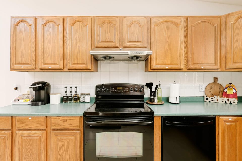 Apartment | Private kitchen | Fridge, microwave, stovetop, toaster