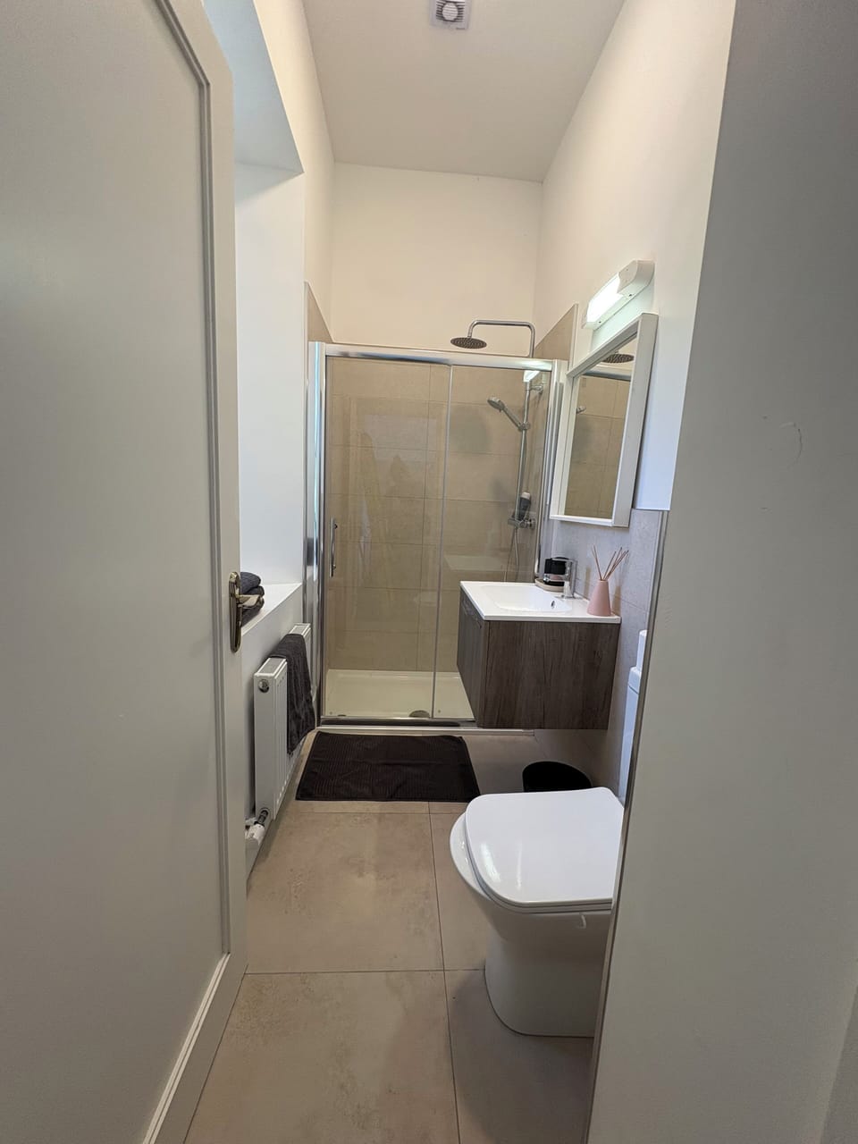 Classic Quadruple Room, Garden View | Bathroom | Shower, hair dryer, towels, toilet paper