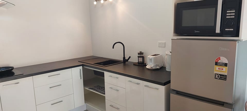 Well equipped Kitchenette