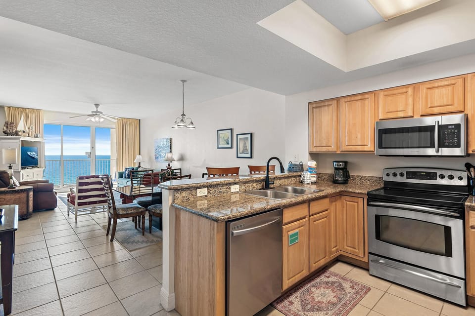Condo, Multiple Beds (Ariel Dunes I 1503) | Private kitchen