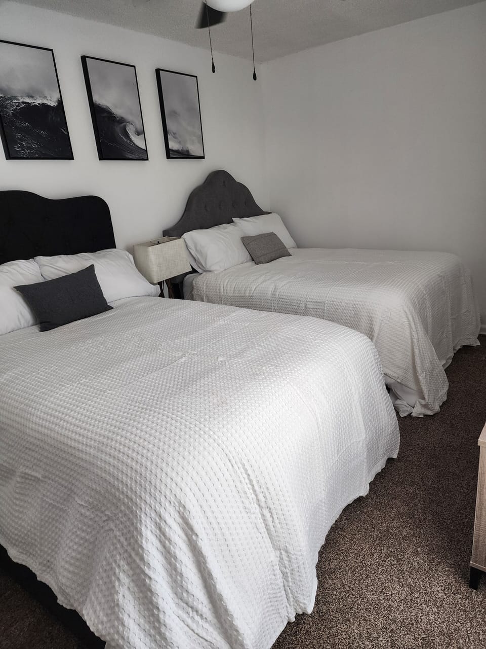 Bedroom with 2 double beds downstairs 