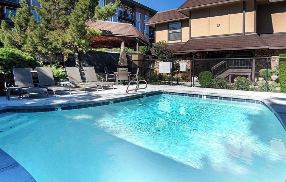 Heated play pool with outdoor furniture and sauna. Just steps from the front door. The pool will be opened on May 15th - September 30th. The sauna is open year round. 

Pool hours are 9AM - 10PM.