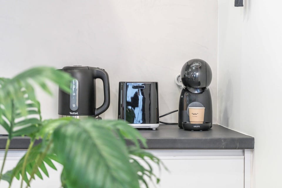 Coffee/tea facilities,Kitchen or kitchenette