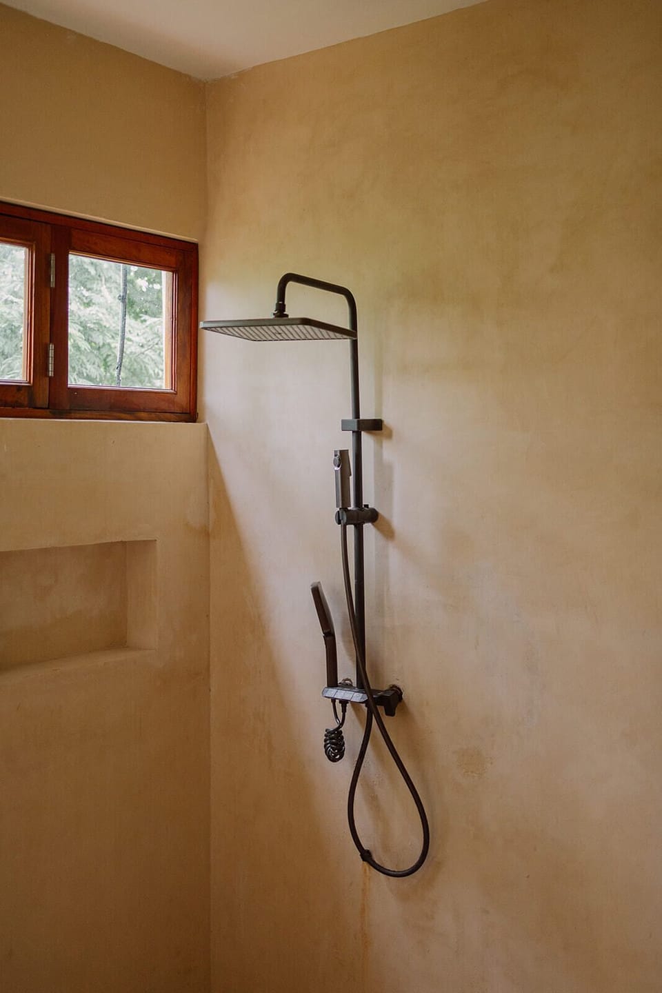 Superior Suite, Balcony, Pool View | Bathroom | Hair dryer, towels, soap, shampoo